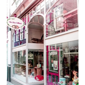 Te verstrekken hypothecaire lening op een commerciële ruimte met bovenwoning op een unieke locatie bestemd voor de verhuur te Deventer Te verstrekken hypothecaire lening op een commerciële ruimte met bovenwoning op een unieke locatie bestemd voor de verhuur te Deventer