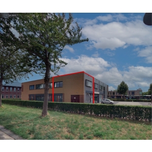 Verstrekte hypothecaire lening op een bedrijfsunit met twee parkeerplaatsen bestemd voor de verhuur te Zoetermeer Verstrekte hypothecaire lening op een bedrijfsunit met twee parkeerplaatsen bestemd voor de verhuur te Zoetermeer