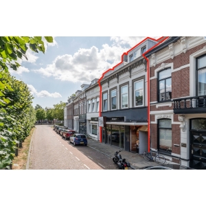 Verstrekte hypothecaire lening op een voormalig woon-/winkelpand te transformeren naar drie appartementen bestemd voor de verkoop met een exitfee van € 5.700,- te Breda