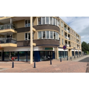 Te verstrekken hypothecaire lening op zeven commerciële ruimten met 18 parkeerplaatsen bestemd voor de verhuur te Apeldoorn Te verstrekken hypothecaire lening op zeven commerciële ruimten met 18 parkeerplaatsen bestemd voor de verhuur te Apeldoorn