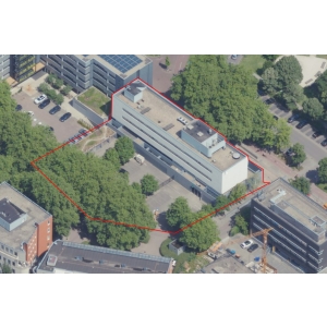 Te verstrekken hypothecaire lening op een kantoorgebouw met 45 parkeerplaatsen met een exitfee van € 40.000,- bestemd voor de verhuur te Deventer